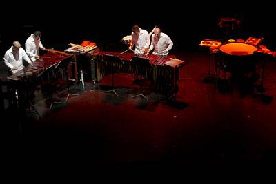 el cuarteto de musicos de Psappha a las marimbas